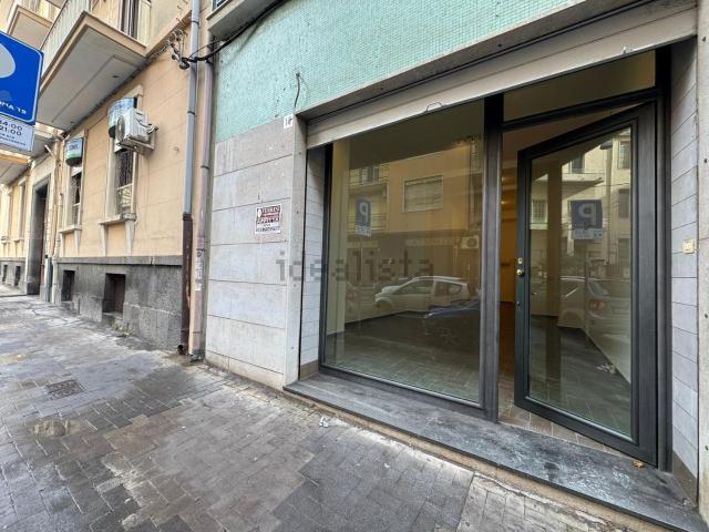 Locale in affitto di 65 m² in Via Trieste, 15