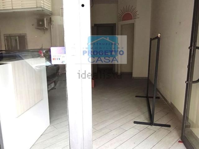 Locale in affitto di 65 m² in Via Aldo Moro