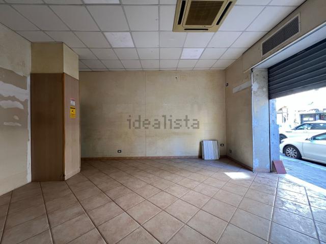 Locale in affitto di 65 m² in Via Aschenez, 225