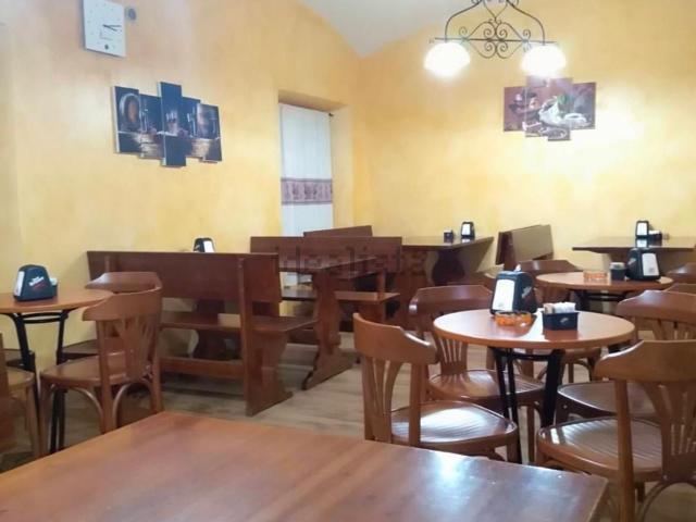 Locale in affitto di 65 m² in Via Aurelio Saffi, 8
