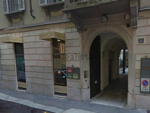 Locale in affitto di 65 m² in Via Borgospesso