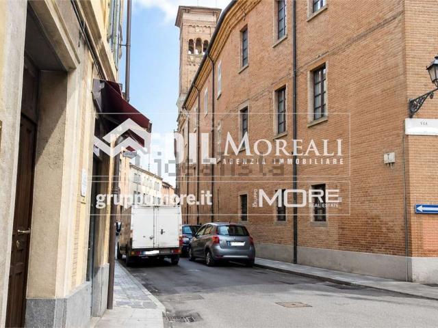 Locale in affitto di 65 m² in Via Canalino