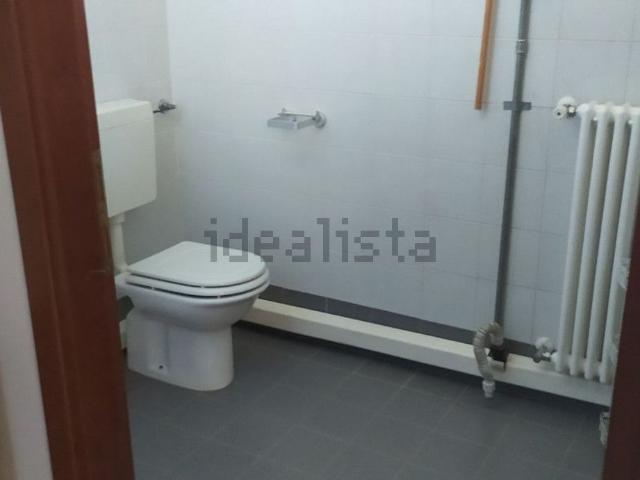Locale in affitto di 65 m² in Via Dante