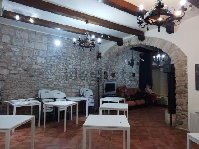 Locale in affitto di 65 m² in Via del Trivio, 18