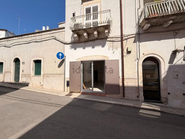 Locale in affitto di 65 m² in Via Francesco Paolotti, 29