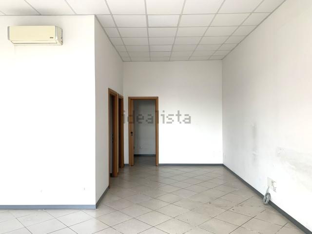 Locale in affitto di 65 m² in Via Onorato Capo