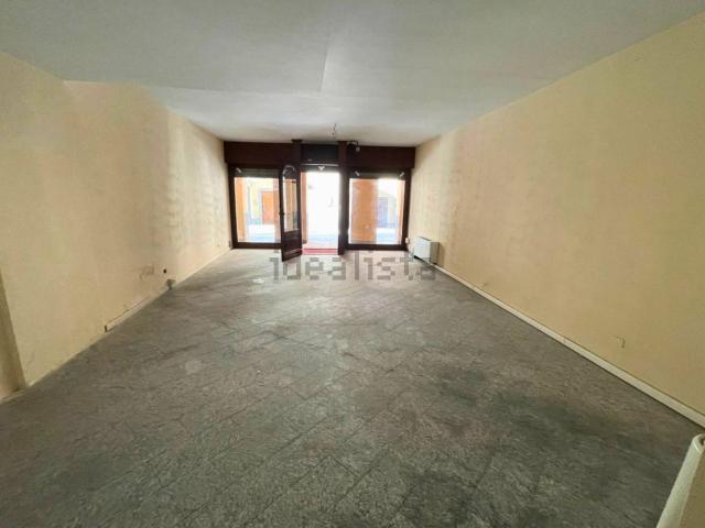 Locale in affitto di 65 m² in Via Piandellavalle, 4