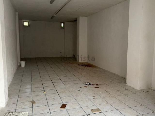 Locale in affitto di 65 m² in Via Ripuaria