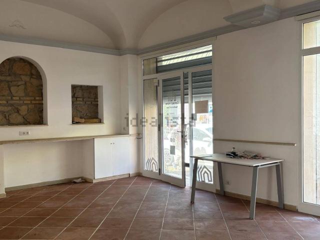 Locale in affitto di 65 m² in Via Stefano Cansacchi, 30