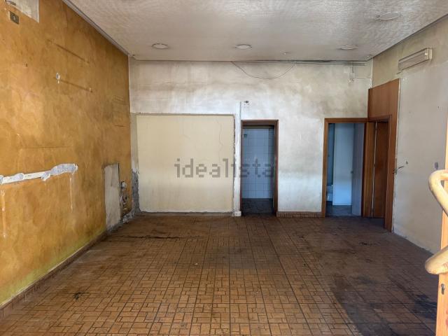 Locale in affitto di 65 m² in Via Stella