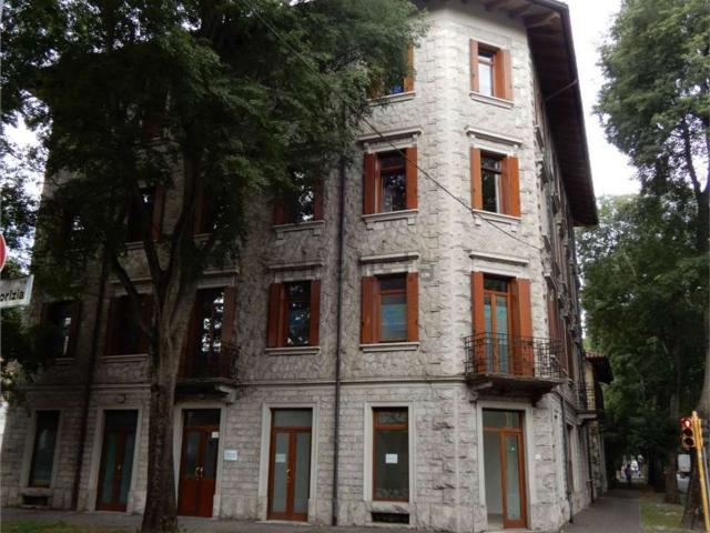 Locale in affitto di 65 m²