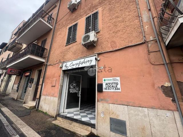 Locale in affitto di 65 m²