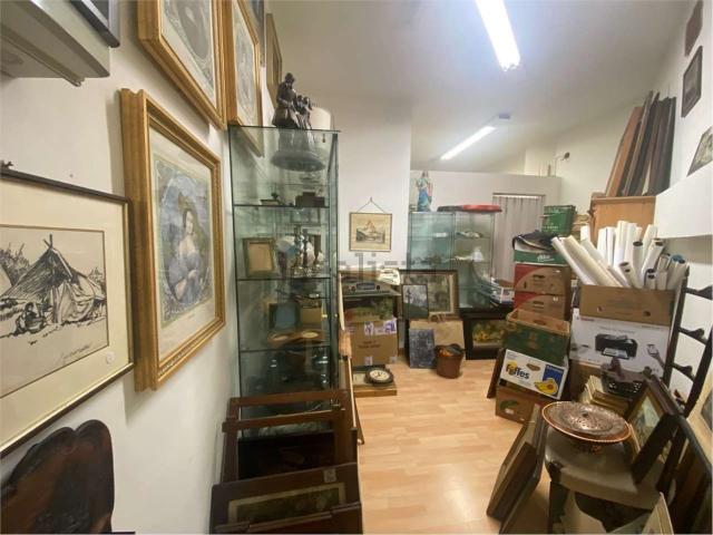 Locale in affitto di 65 m²