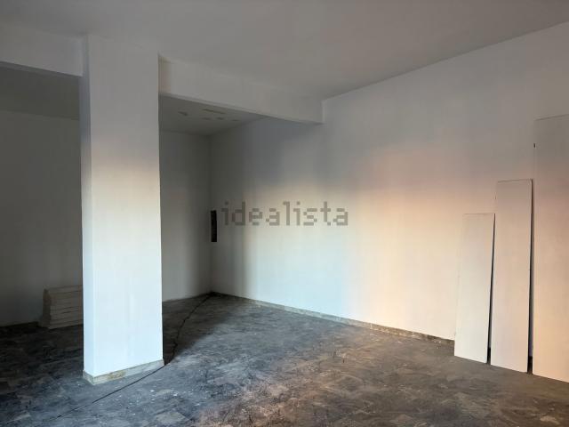 Locale in affitto di 66 m² in Via di Casal Bruciato, 63