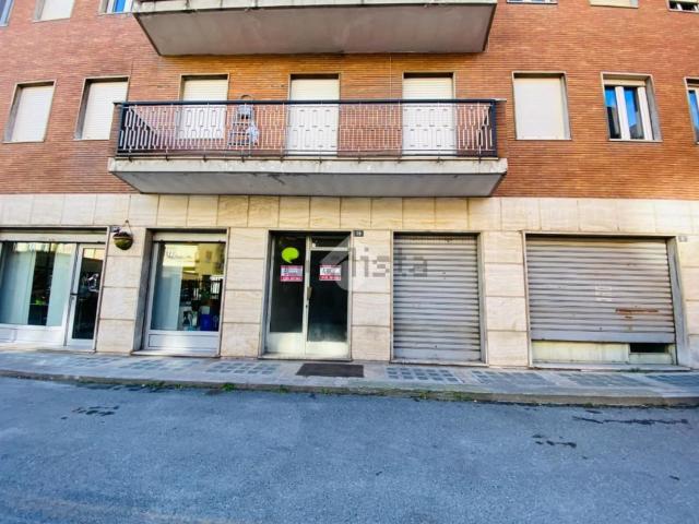 Locale in affitto di 68 m² in Via Abbé Gorret, 19