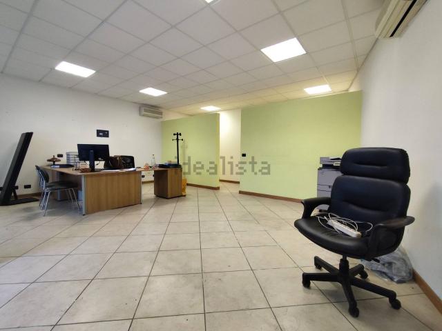Locale in affitto di 68 m² in Via Bonini