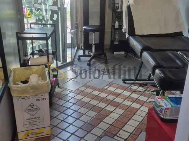 Locale in affitto di 69 m²