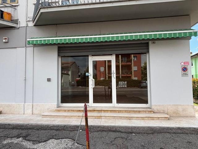 Locale in affitto di 73 m² in Via D. Chiesa, 6