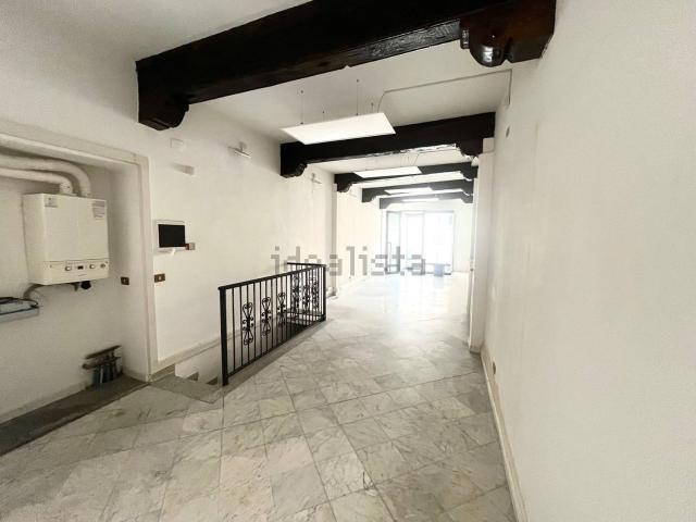 Locale in affitto di 73 m² in Via Elia Emanuele Foà, 60