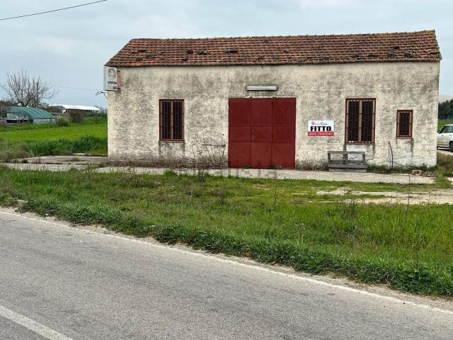 Locale in affitto di 70 m² in Contrada Falagato, 139