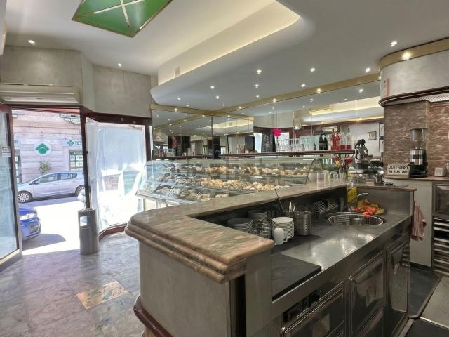 Locale in affitto di 70 m² in Corso Giovanni Amendola