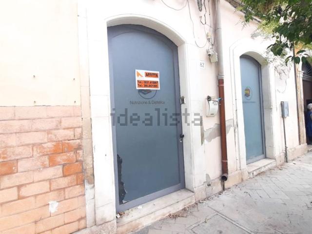 Locale in affitto di 70 m² in Corso Timoleonte