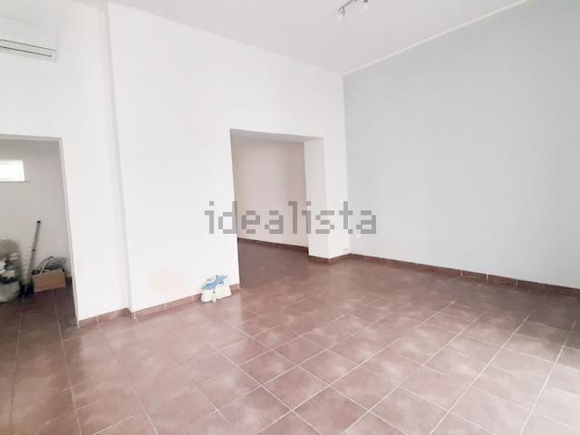 Locale in affitto di 70 m² in Corso Timoleonte