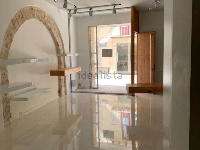 Locale in affitto di 70 m² in Corso VI Aprile