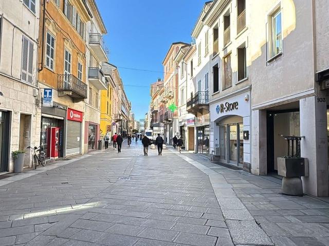 Locale in affitto di 70 m² in Corso Vittorio Emanuele II