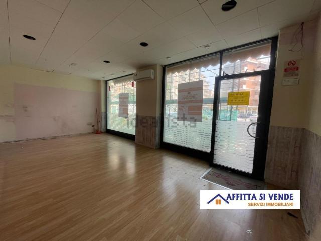 Locale in affitto di 70 m² in Largo dicone