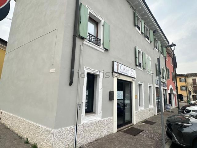 Locale in affitto di 70 m² in Piazza del Popolo, 56