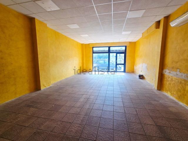Locale in affitto di 70 m² in Via Tiberina, 122