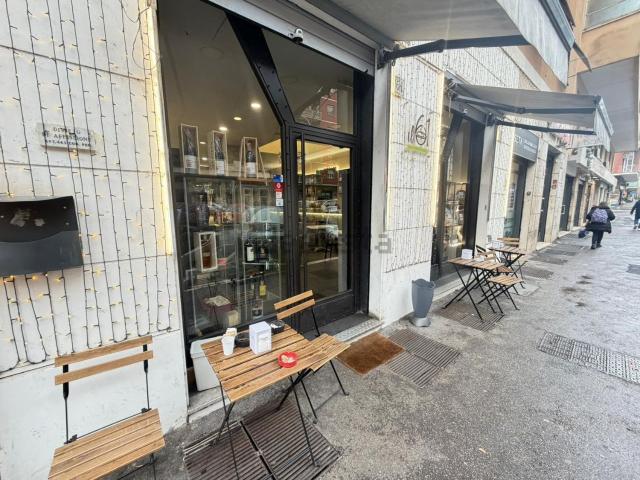Locale in affitto di 70 m² in Via Val d&apos Ossola, 61