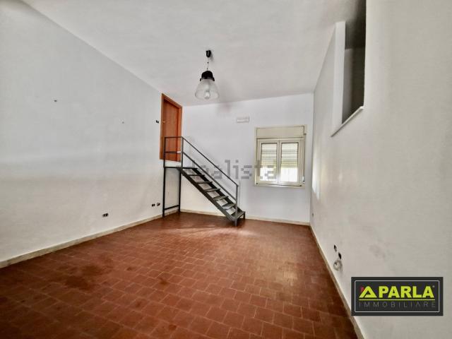 Locale in affitto di 70 m² in Via Alcide De Gasperi
