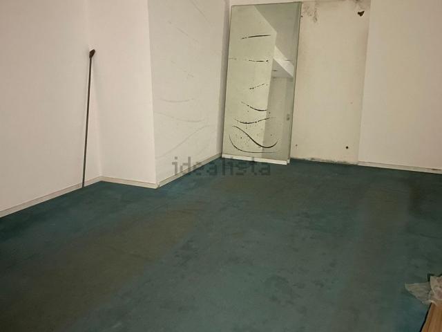 Locale in affitto di 70 m² in Via Appia