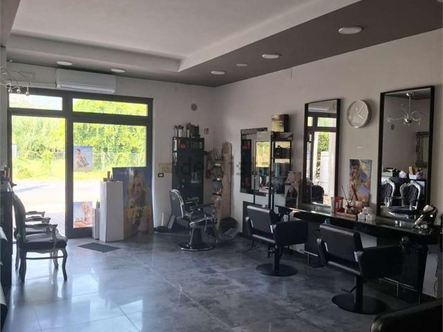 Locale in affitto di 70 m² in Via Aurelia, 190