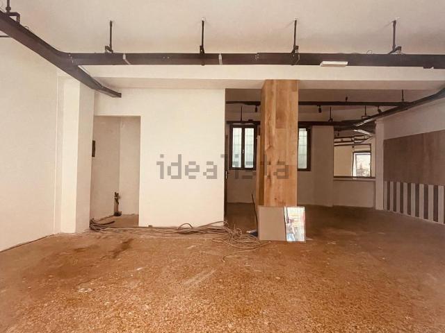 Locale in affitto di 70 m² in Via Barberia, 3