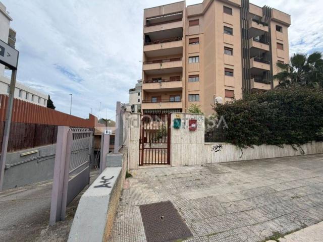 Locale in affitto di 70 m² in Via Gaetano Salvemini, 8