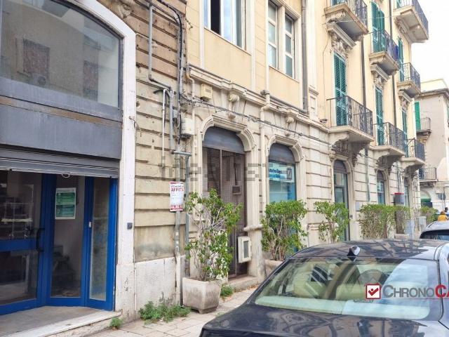 Locale in affitto di 70 m² in Via Ghibellina