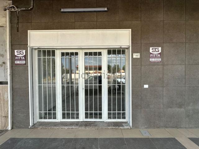 Locale in affitto di 70 m² in Via Lago Patria, 148
