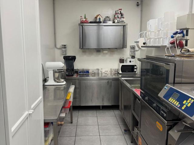 Locale in affitto di 70 m² in Via Leonardo da Vinci, 1