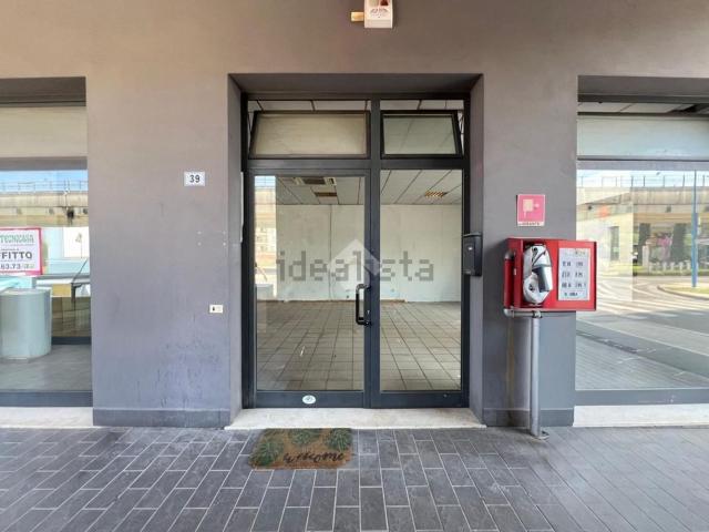 Locale in affitto di 70 m² in Via Luigi Bazoli, 35