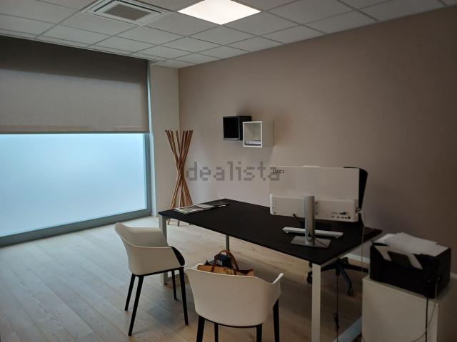 Locale in affitto di 70 m² in Via Maestri del Lavoro, 26
