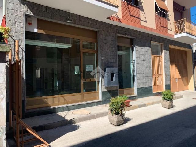 Locale in affitto di 70 m² in Via Martiri della Libertà, 16