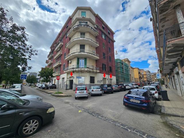 Locale in affitto di 70 m² in Via Molinella