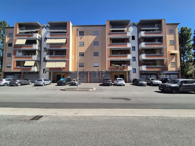 Locale in affitto di 70 m² in Via Narciso, 28