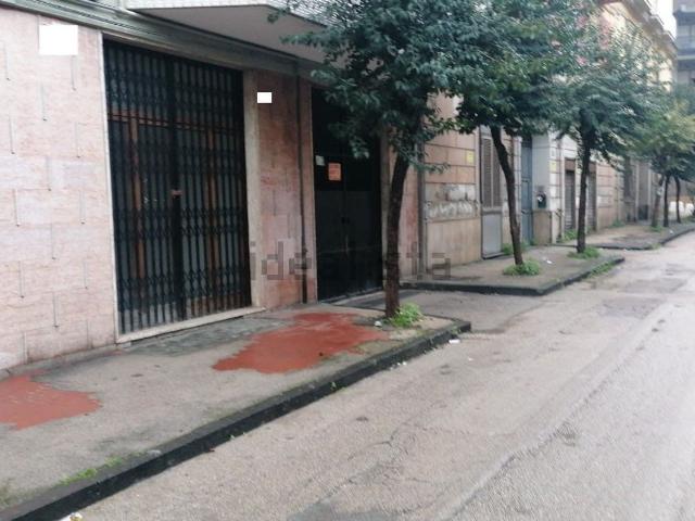 Locale in affitto di 70 m² in Via Nazario Sauro