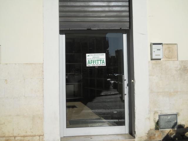 Locale in affitto di 70 m² in Via Roma, 21