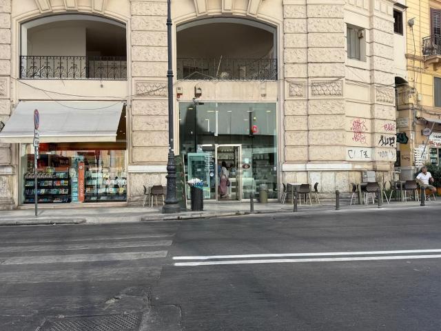 Locale in affitto di 70 m² in Via Roma, 306