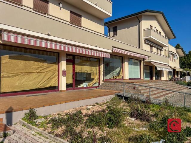 Locale in affitto di 70 m² in Via Romea, 65